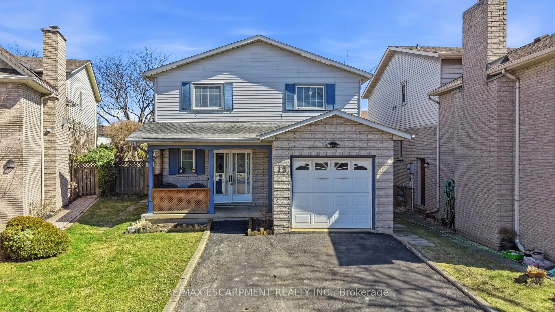 15 Finch Place, Hamilton, ON L9A 5C2