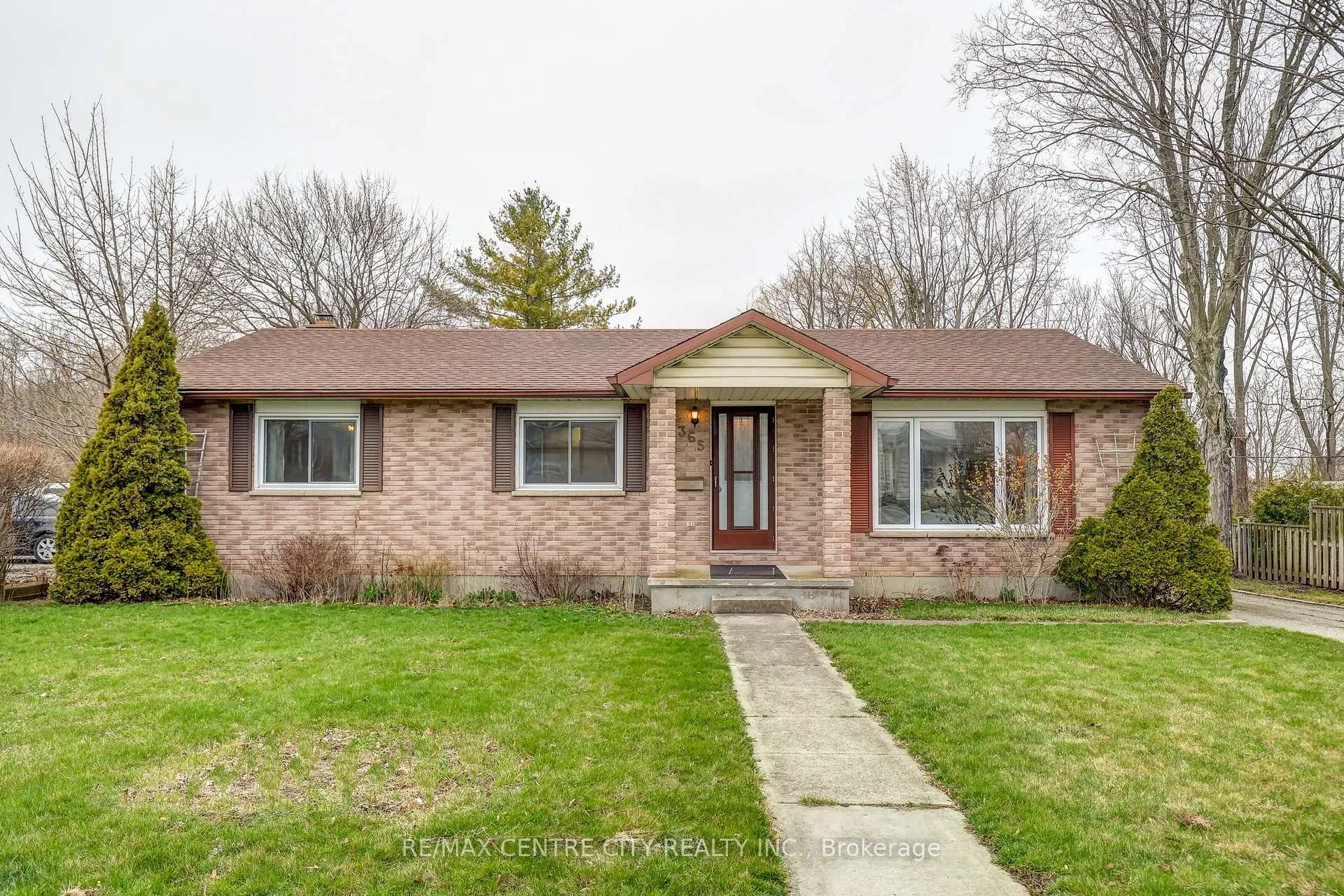 365 E Talbot Street E, Aylmer, ON N5H 1J1