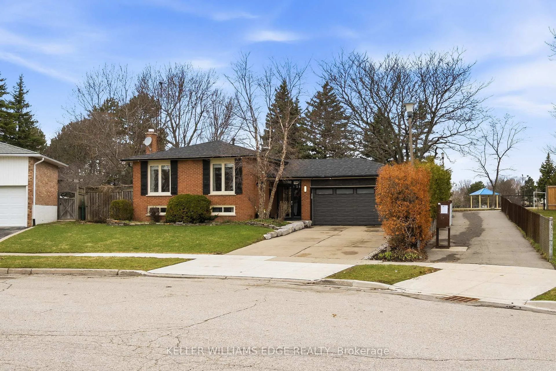 21 Milverton Close, Hamilton, ON L0R 2H3