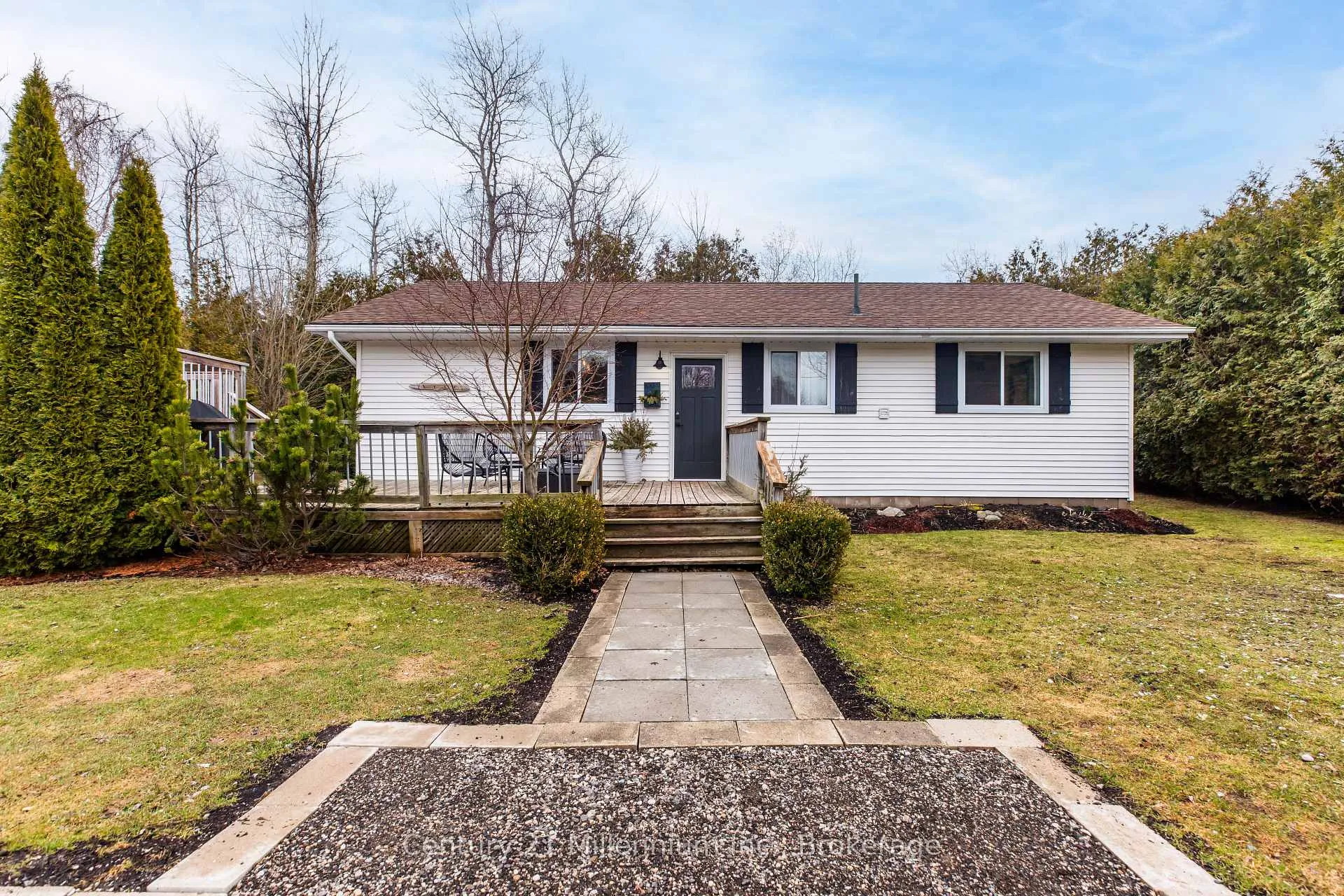 100 South Rankin Street, Saugeen Shores, ON N0H 2L0