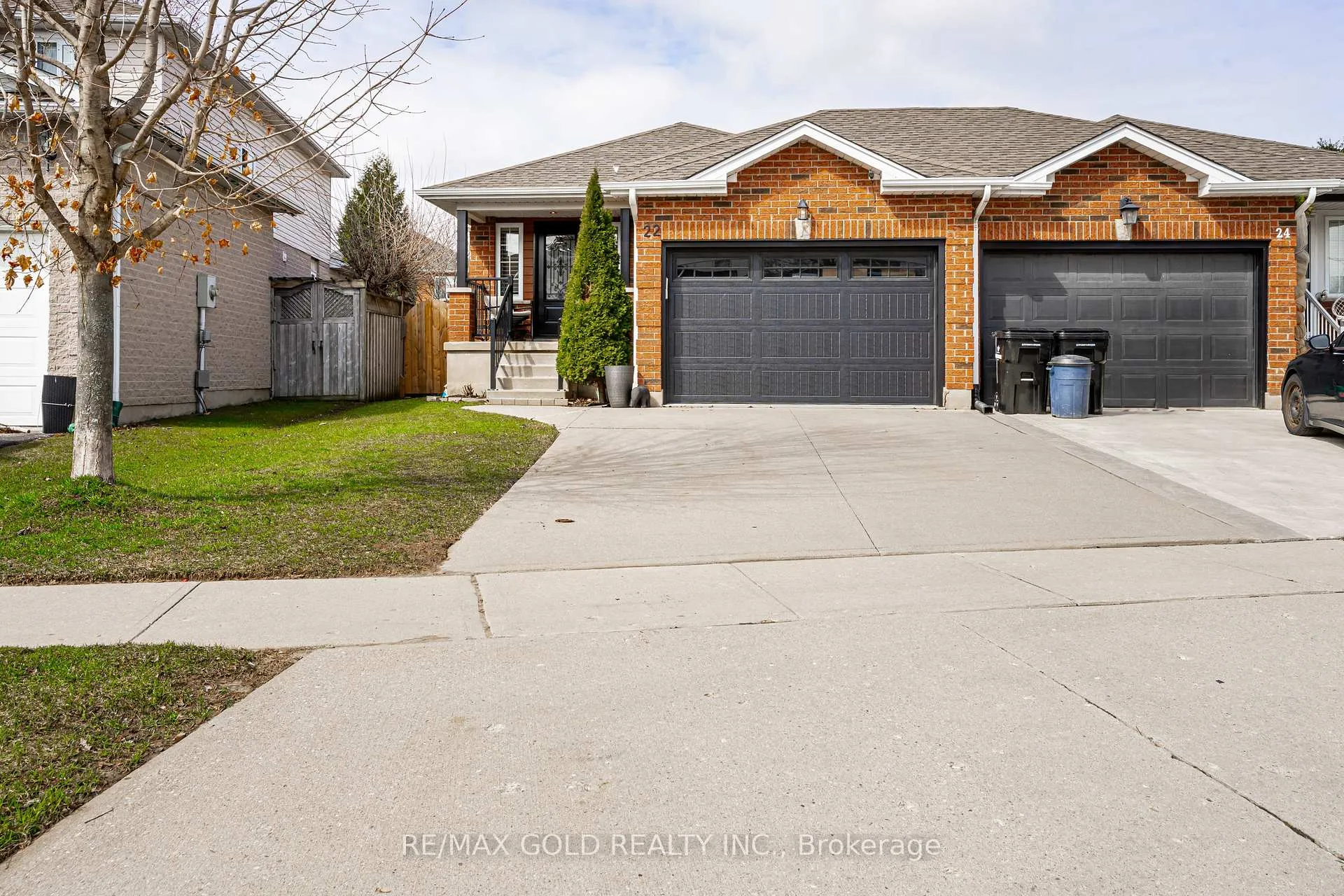 22 Martson Crescent, Cambridge, ON N3C 4G3
