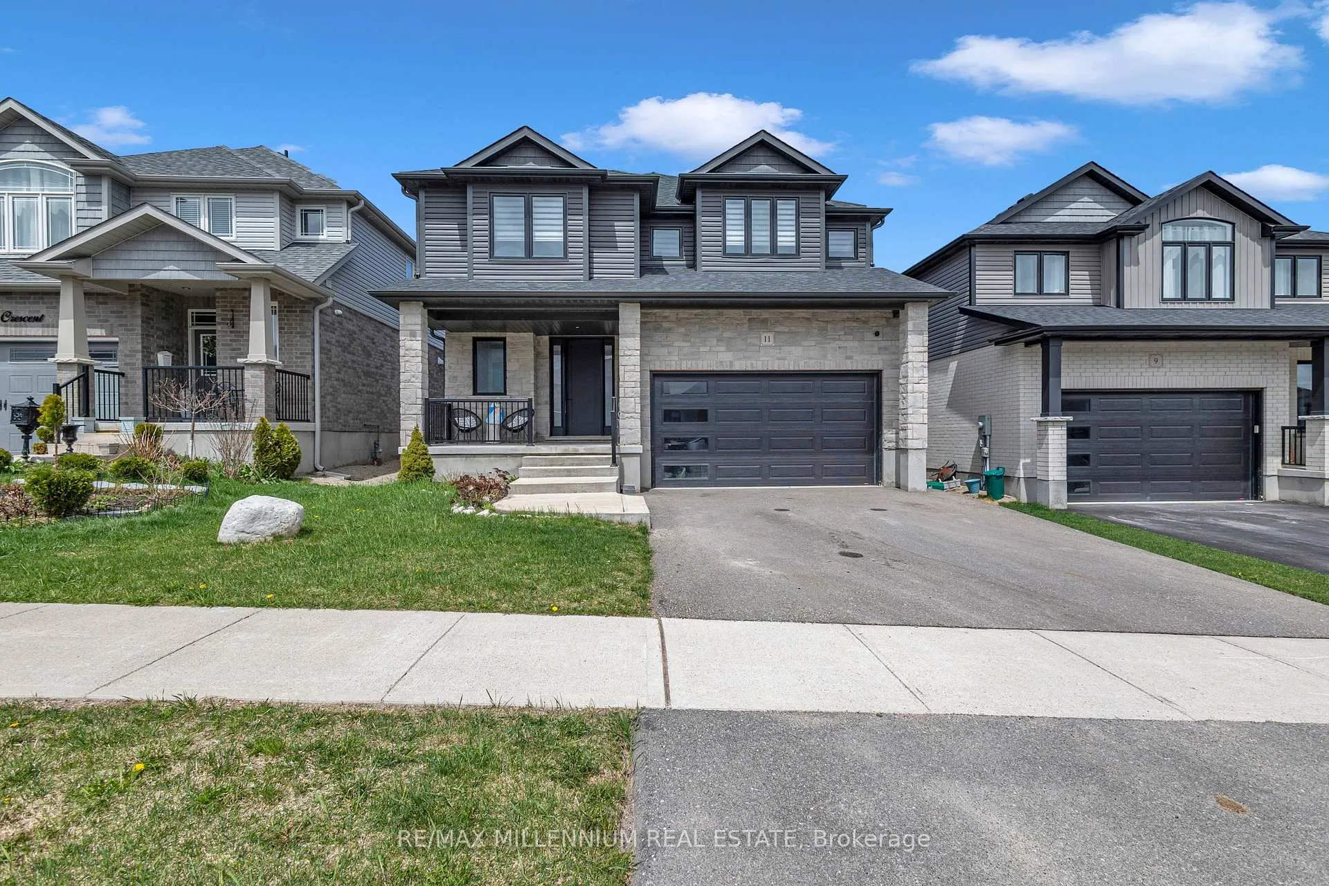 11 Tindall Crescent S, East Luther Grand Valley, ON L9W 6P4