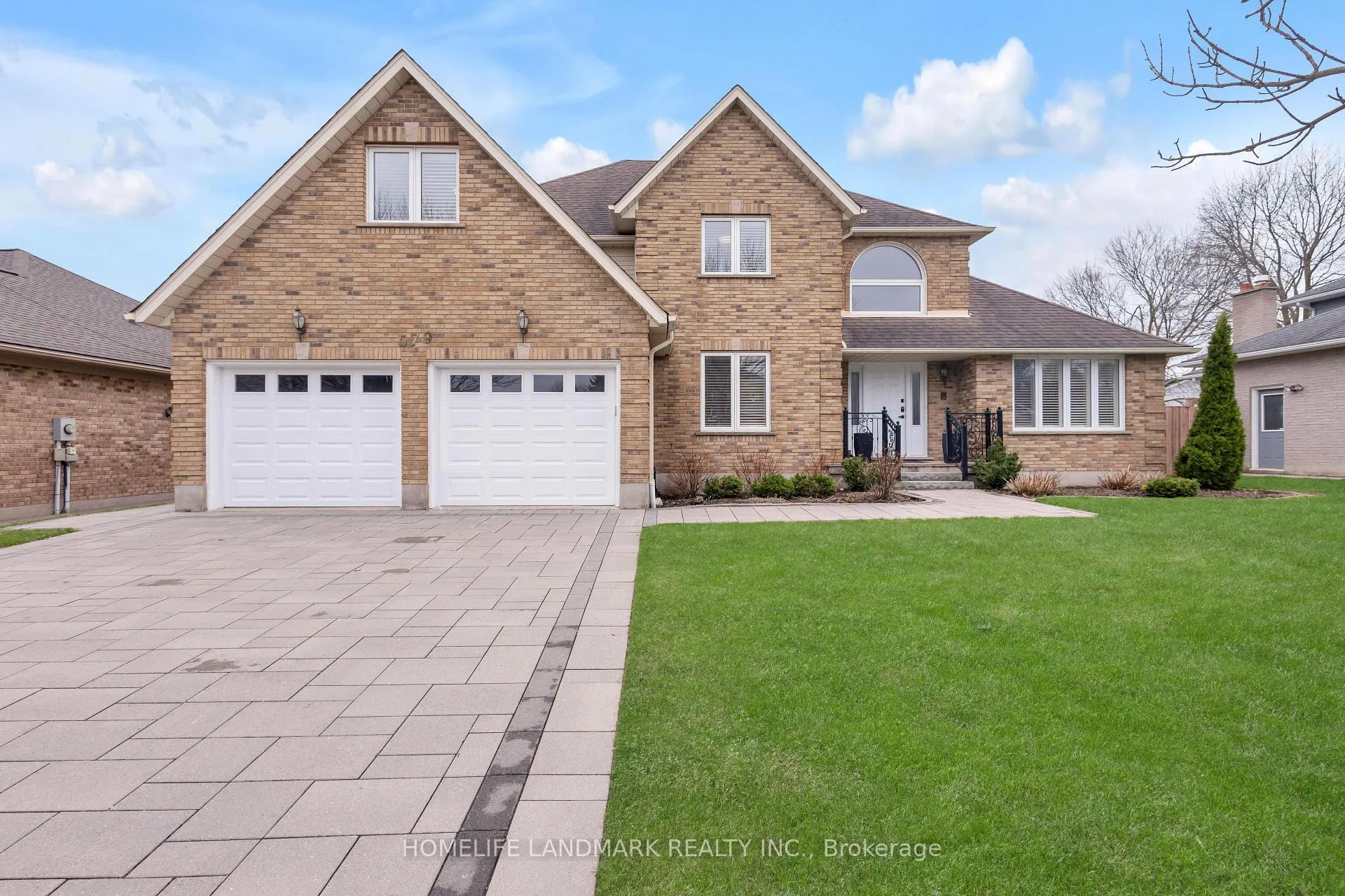 579 PARADISE Crescent, Waterloo, ON N2T 2J7