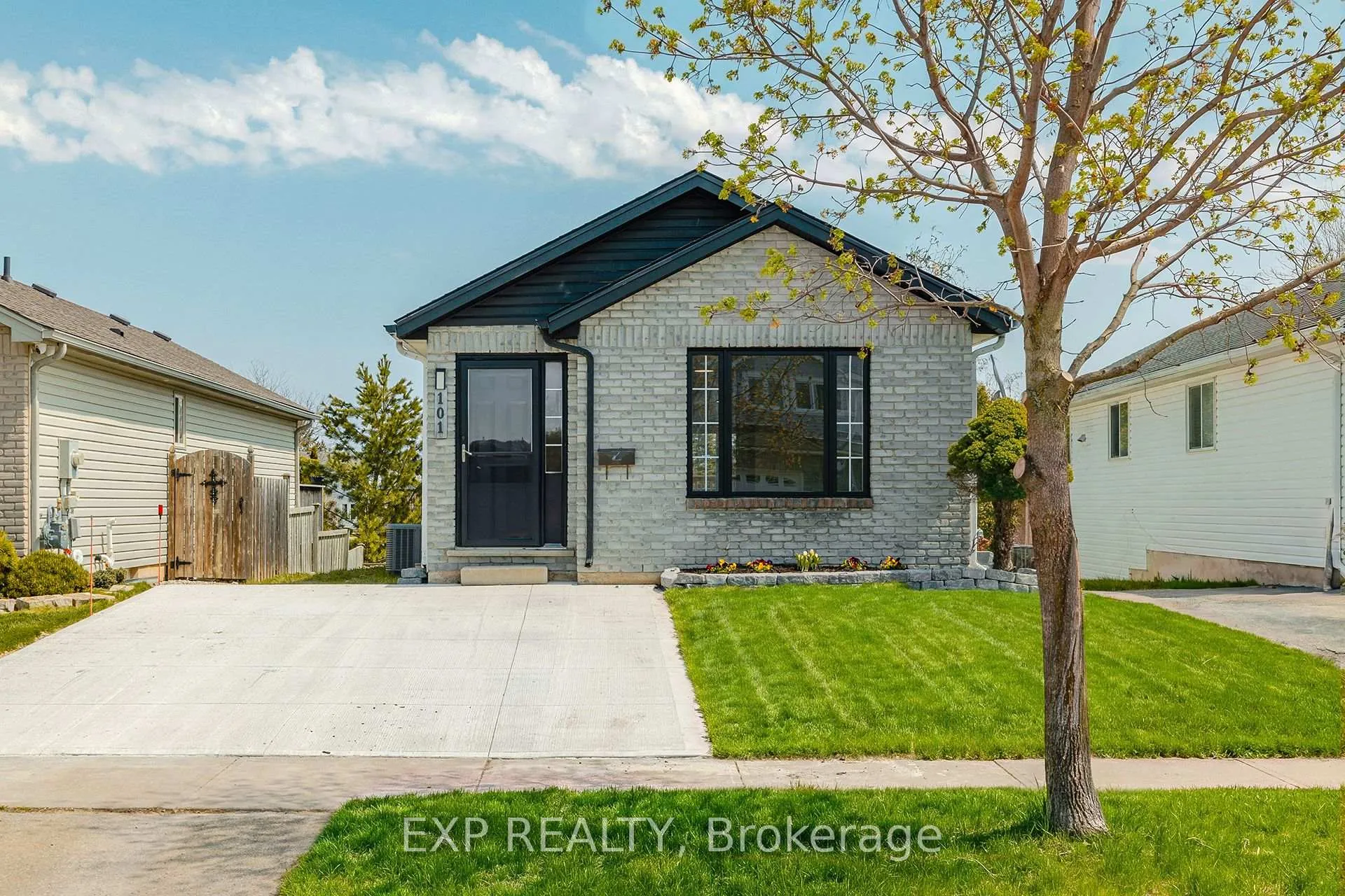 101 Anastasia Crescent, Brantford, ON N3P 2A8