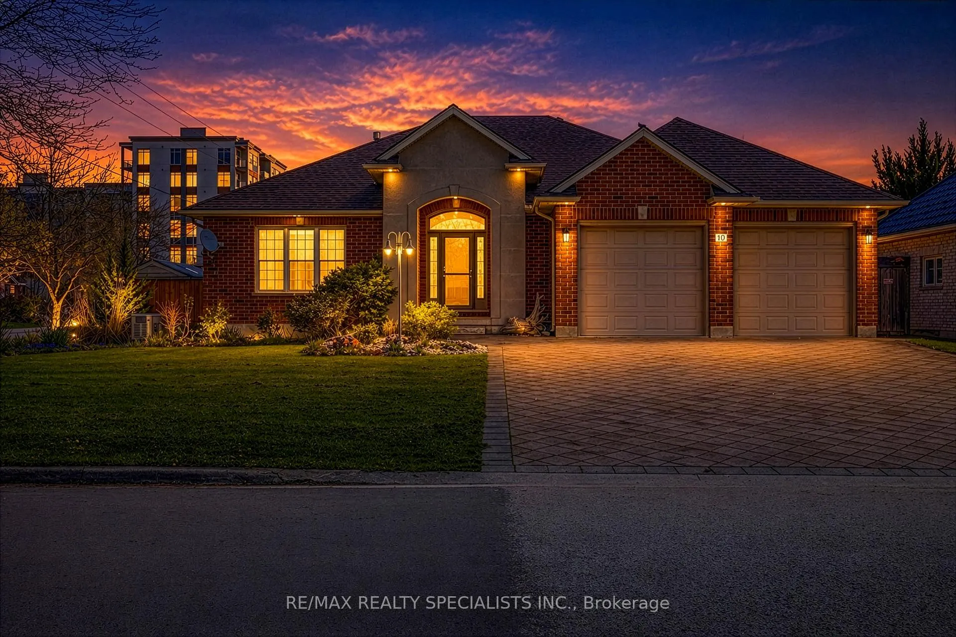 10 Prince Of Wales Gate, London North, ON N6H 5M3