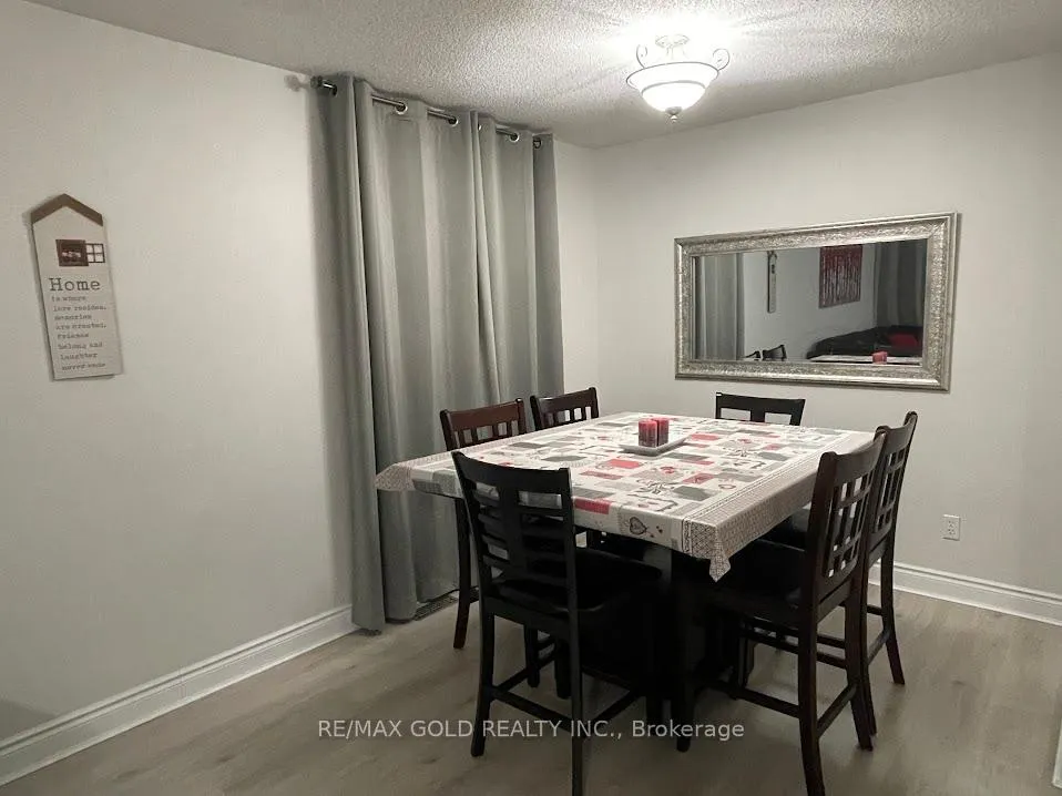 53 Duncan Avenue, Hamilton, ON L0R 2H5