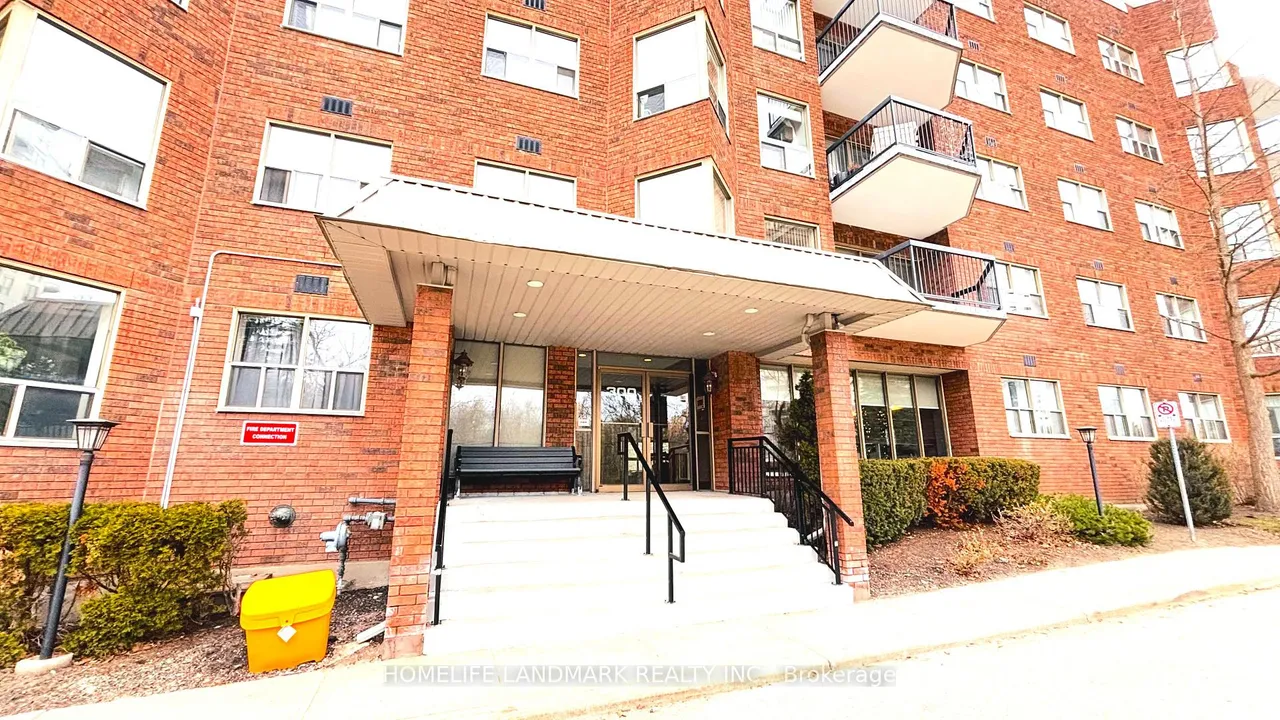 300 KEATS Way #207, Waterloo, ON N2L 6E6