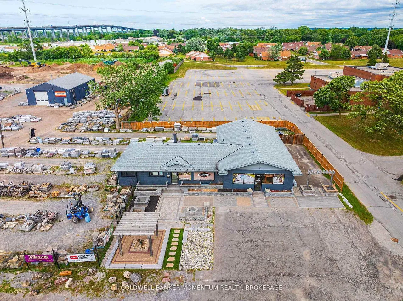 132 Bunting Road, St. Catharines, ON L2P 3G5