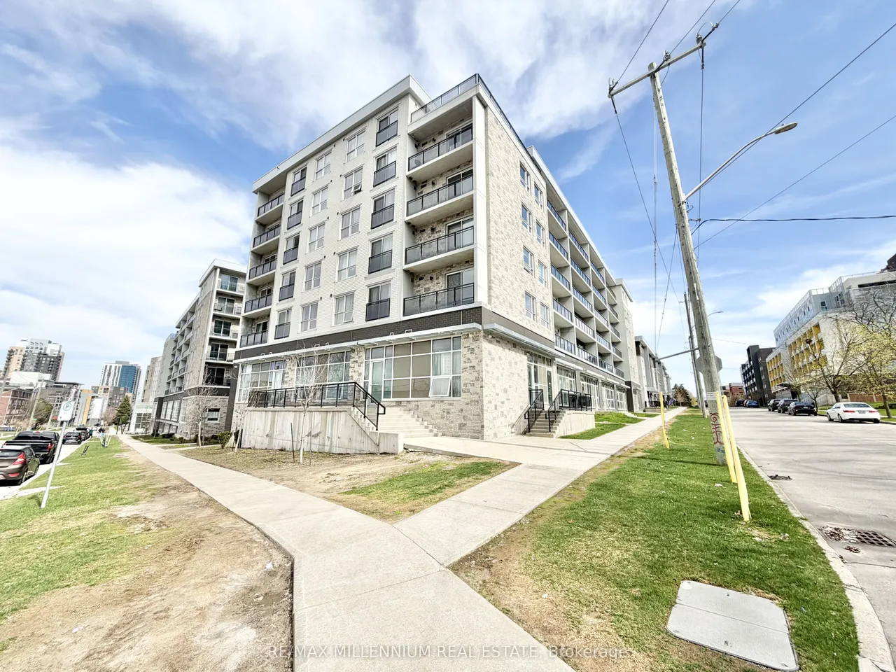 275 LARCH Street F210, Waterloo, ON N2L 3R2