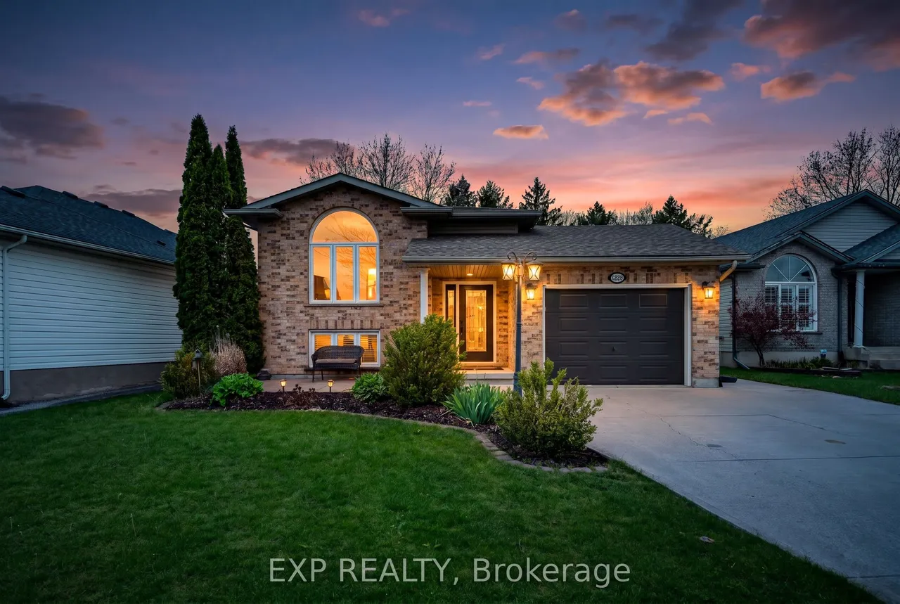 7789 ASCOT Circle, Niagara Falls, ON L2H 3H1