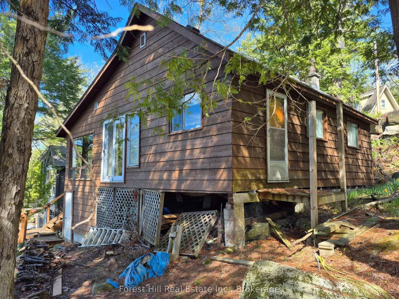 1024 Ennis Bay Road S, Bracebridge, ON P1P 1R1
