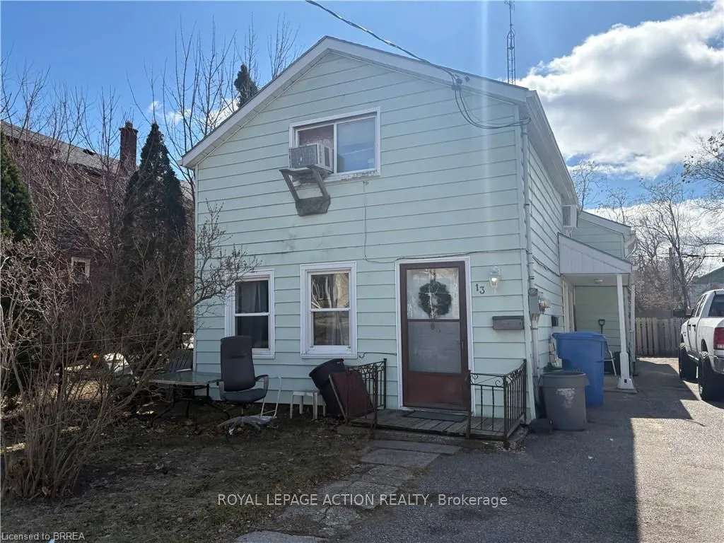 13 Sheridan Street, Brantford, ON N3T 2P7