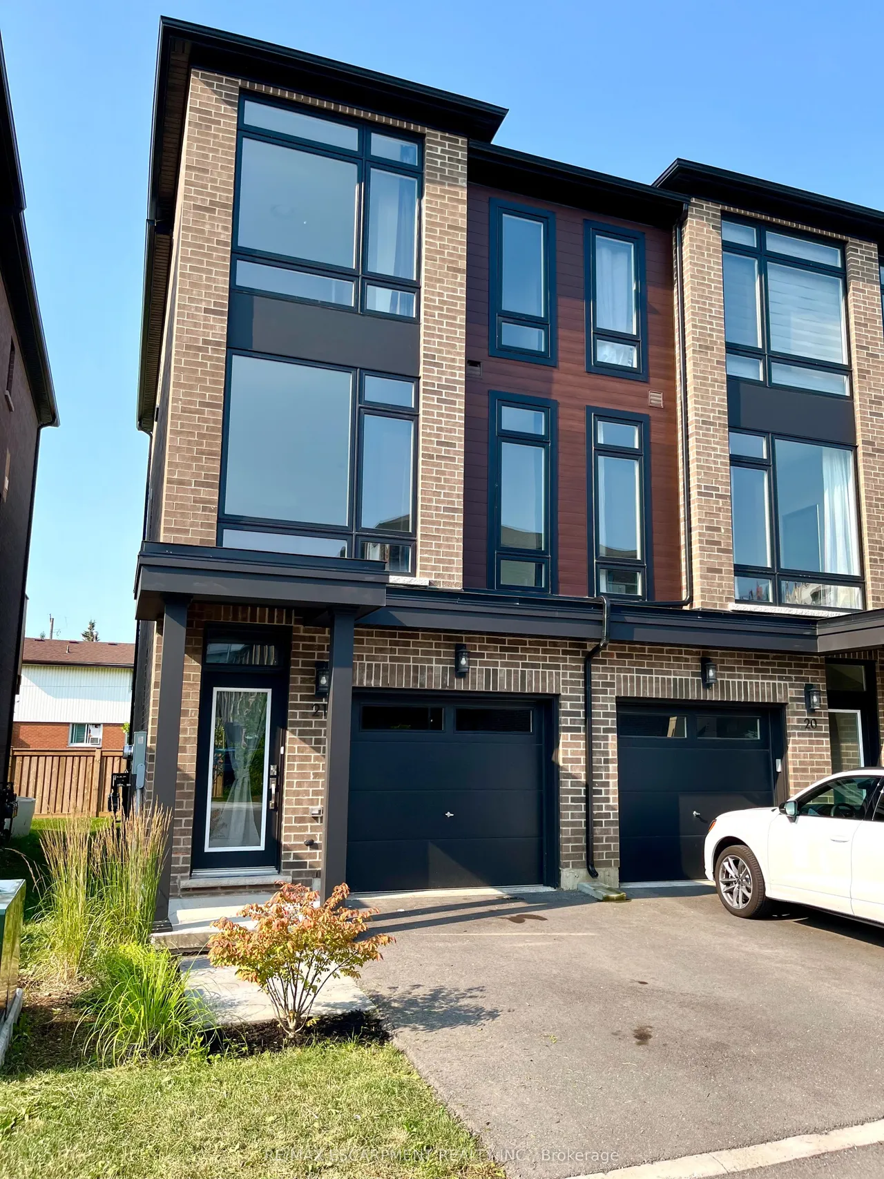 270 Melvin Avenue 21, Hamilton, ON L8H 2K2