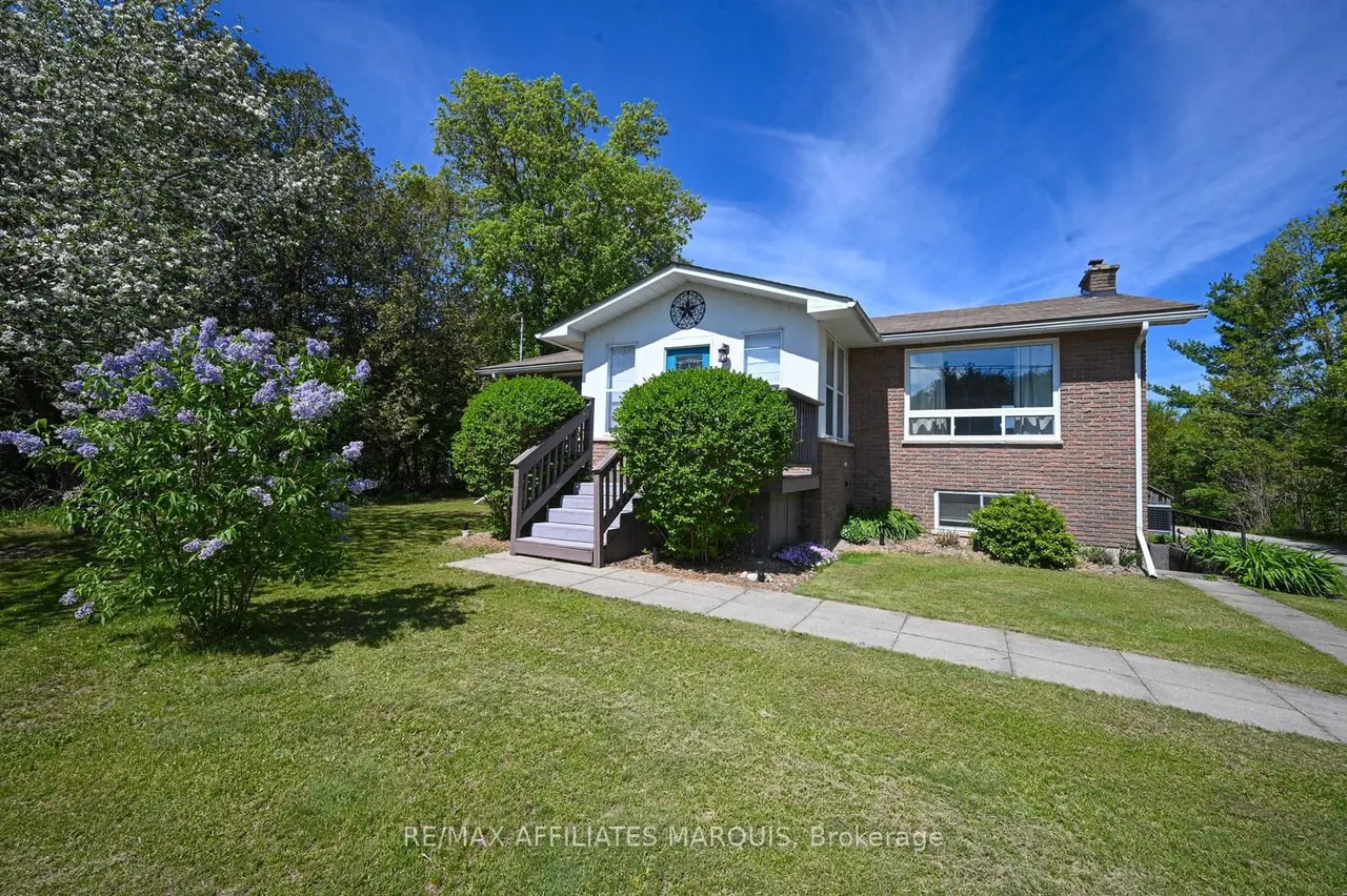 344 15 Highway, Rideau Lakes, ON K7A 5B8
