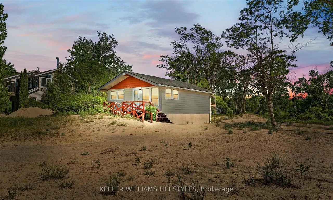 7403 SANDERSON Road, Lambton Shores, ON N0M 2L0