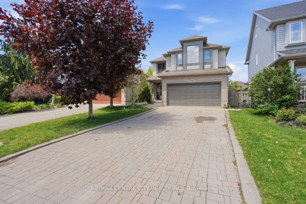 1141 Crosscreek Crescent, London East, ON N5Y 6H6