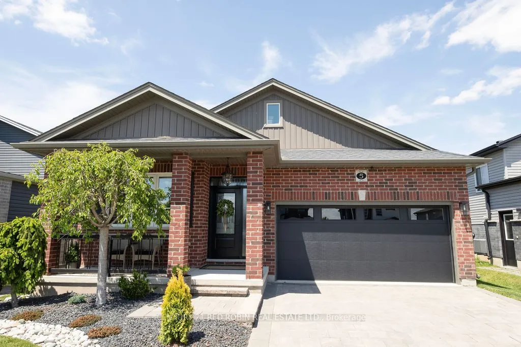 5 Connor Avenue, Strathroy-Caradoc, ON N7G 0E8