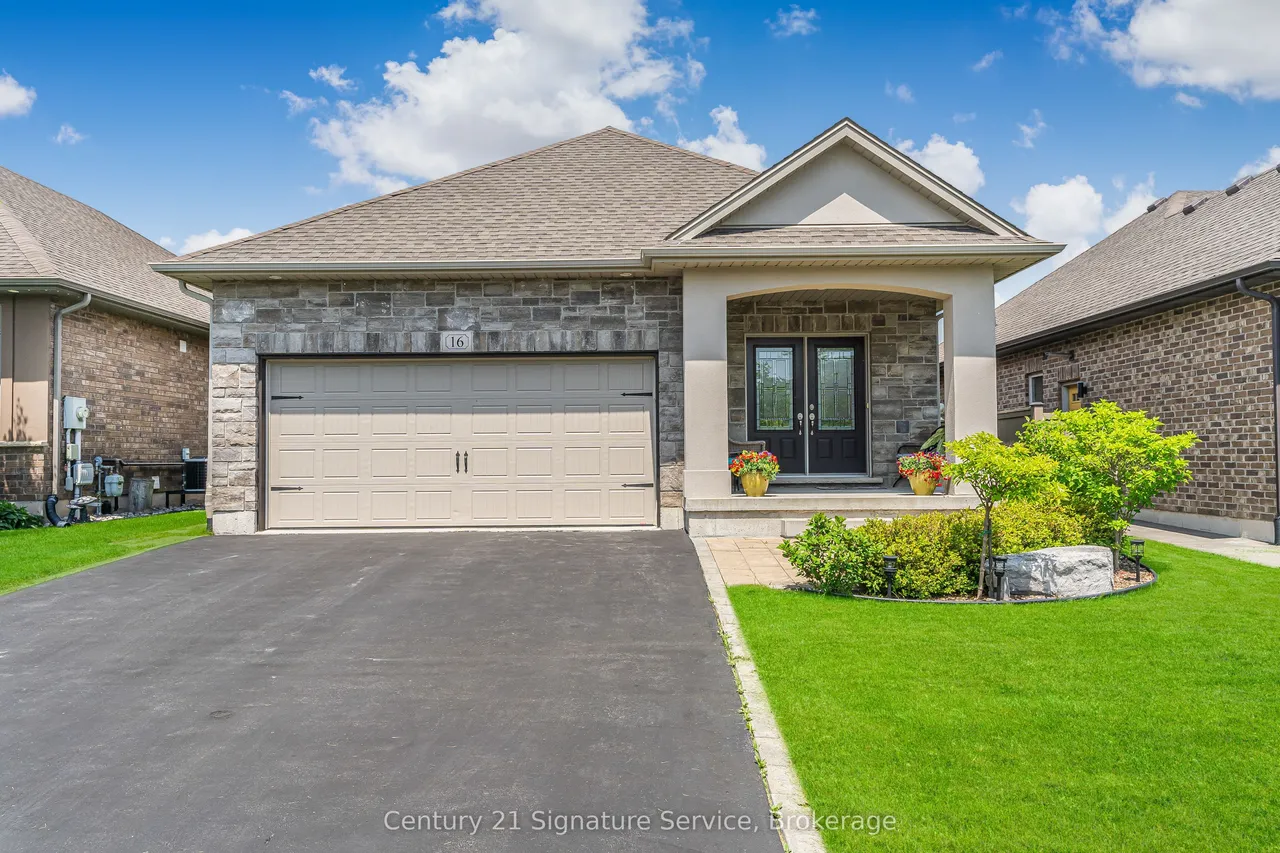 16 Gaiser Road, Welland, ON L3C 0B5