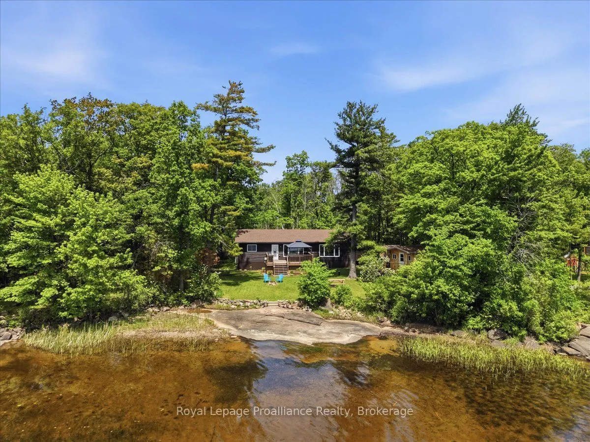 304 Lakeview Lane, Tweed, ON K0K 3J0