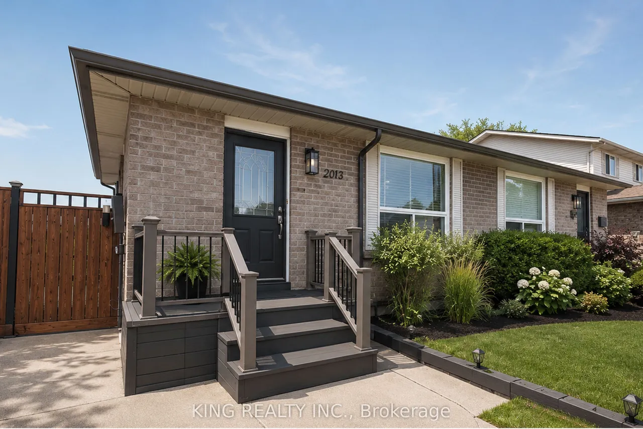 2613 Carissa Avenue, Windsor, ON N8R 2J8