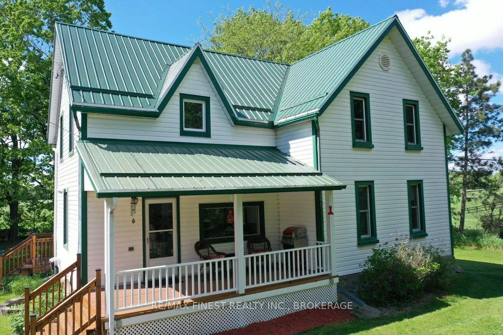 697 Warburton Road, Front of Leeds & Seeleys Bay, ON K0E 1L0