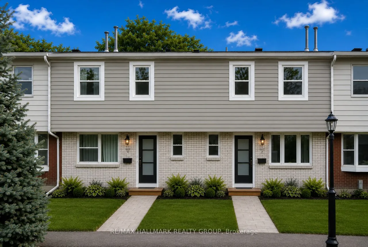660 Hochelaga Street 42, Ottawa, ON K1K 2E9