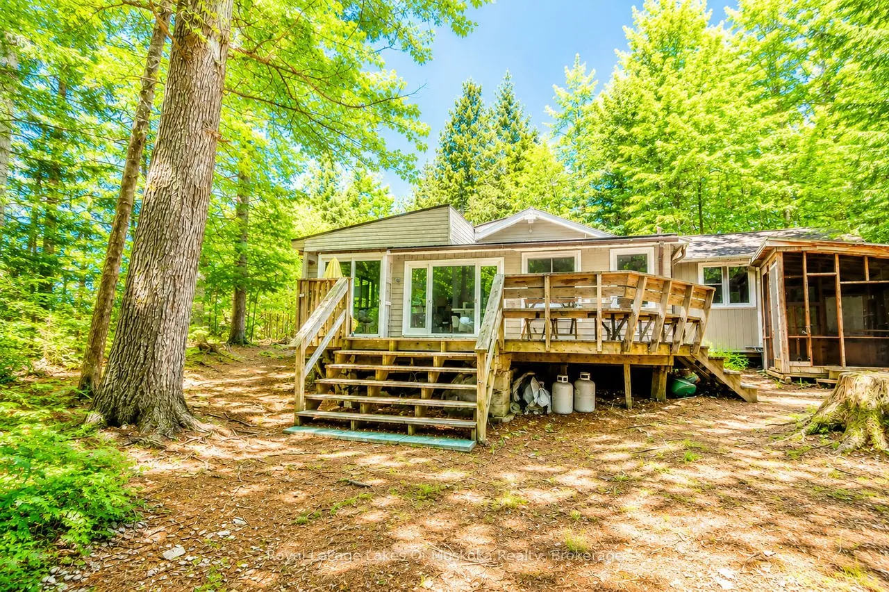 1036 Porcupine Point, Lake of Bays, ON P0B 1A0